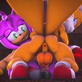 Tails Pounds Amy!